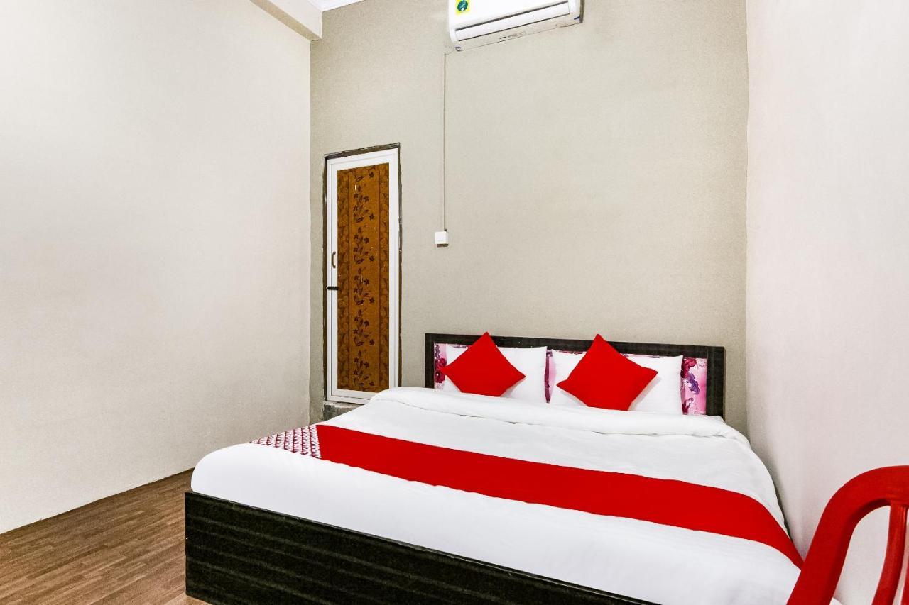 Oyo 69647 Yash Lodge จาบัลปูร์ ภายนอก รูปภาพ