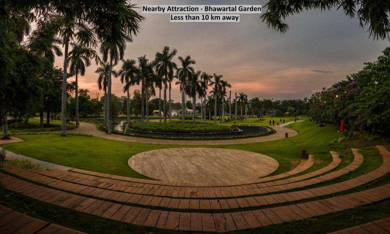 Oyo 69647 Yash Lodge จาบัลปูร์ ภายนอก รูปภาพ